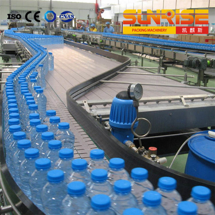 Maschinen-Wasser-Abfüllbetrieb Mineralwasser HAUSTIER Flaschen-200ml waschender füllender mit einer Kappe bedeckender